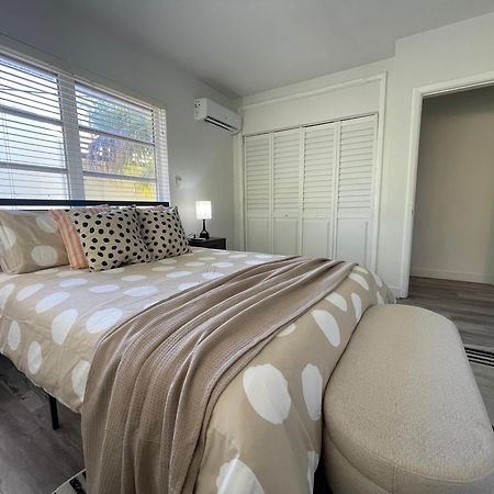 Fully Equipped Apartments With Parking Near Cocowalk Miami Exterior photo
