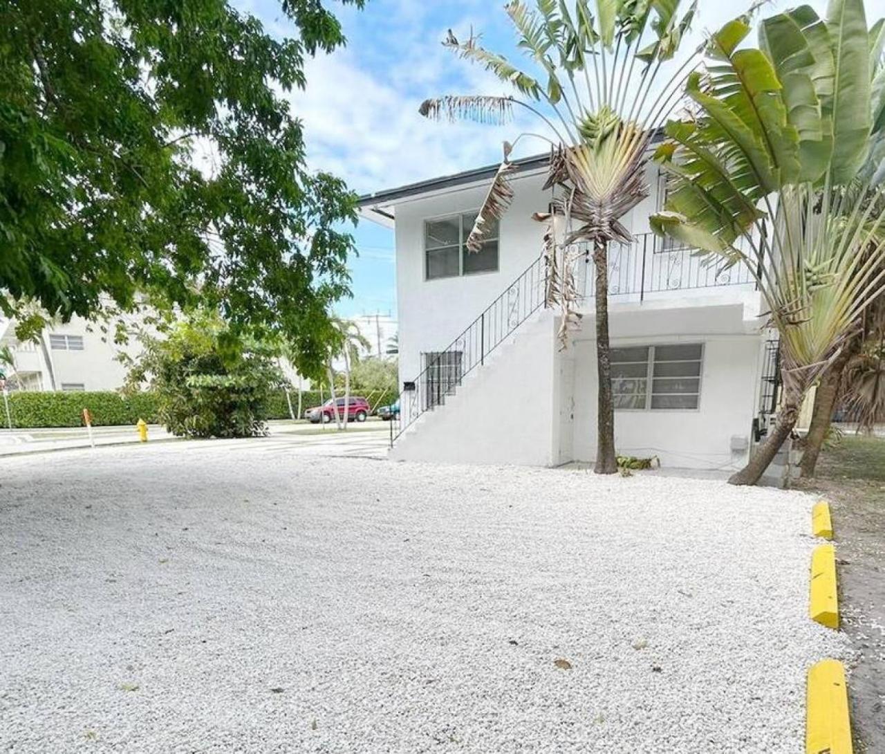 Fully Equipped Apartments With Parking Near Cocowalk Miami Exterior photo