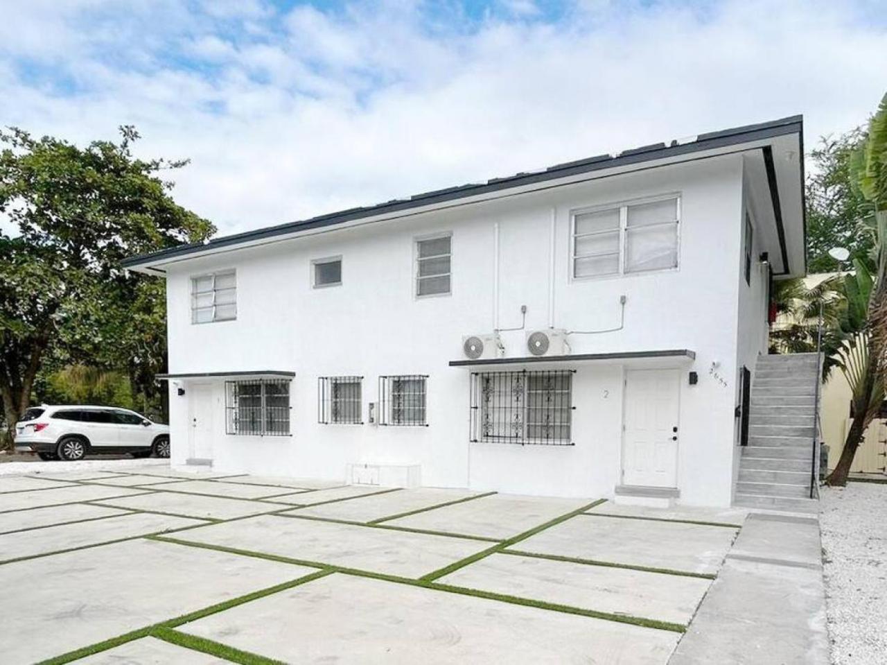 Fully Equipped Apartments With Parking Near Cocowalk Miami Exterior photo