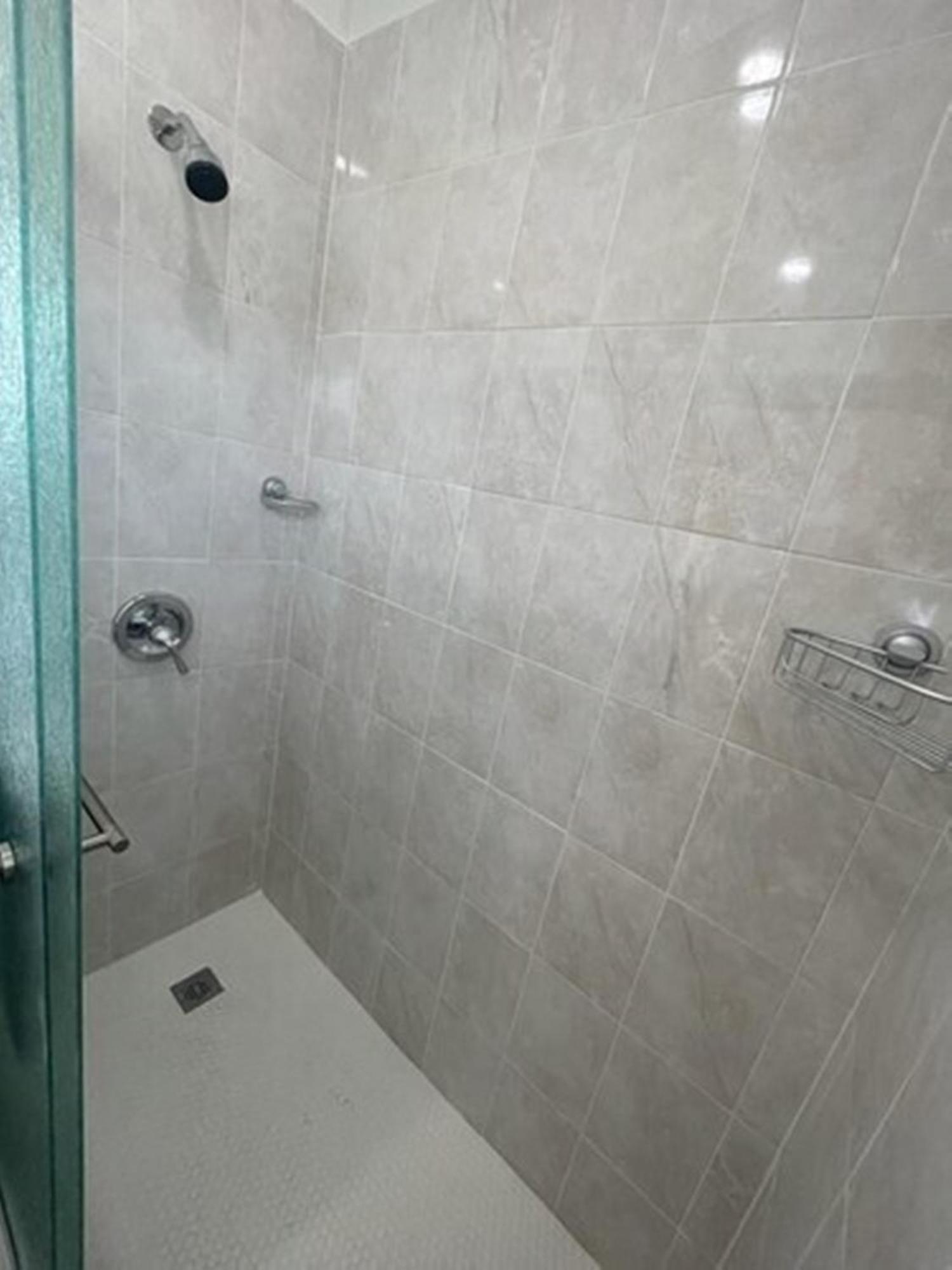 Fully Equipped Apartments With Parking Near Cocowalk Miami Exterior photo