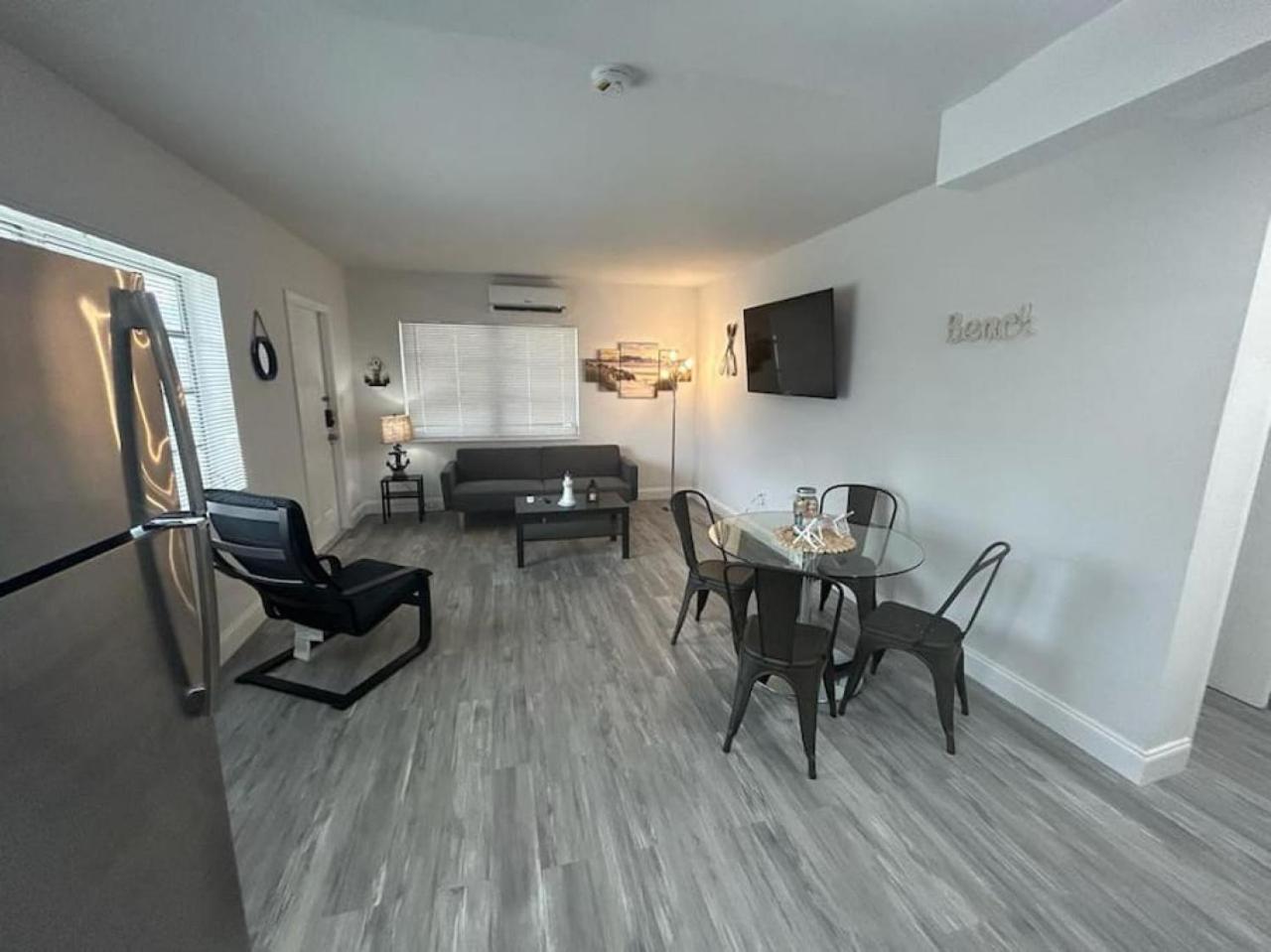 Fully Equipped Apartments With Parking Near Cocowalk Miami Exterior photo